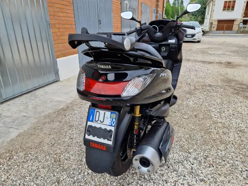 Yamaha Majesty 400 (2004 - 08) (4)