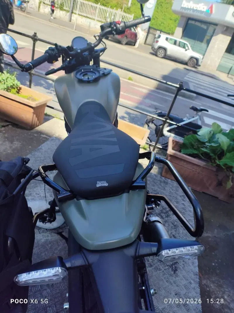 Royal Enfield Guerrilla 450 (2024 - 26) (5)