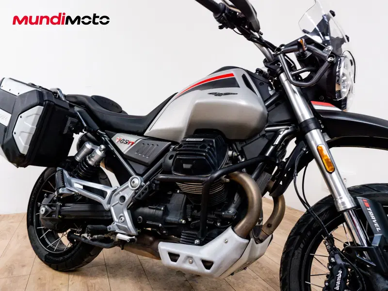 Moto Guzzi V85 TT Travel (2024 - 26) (3)