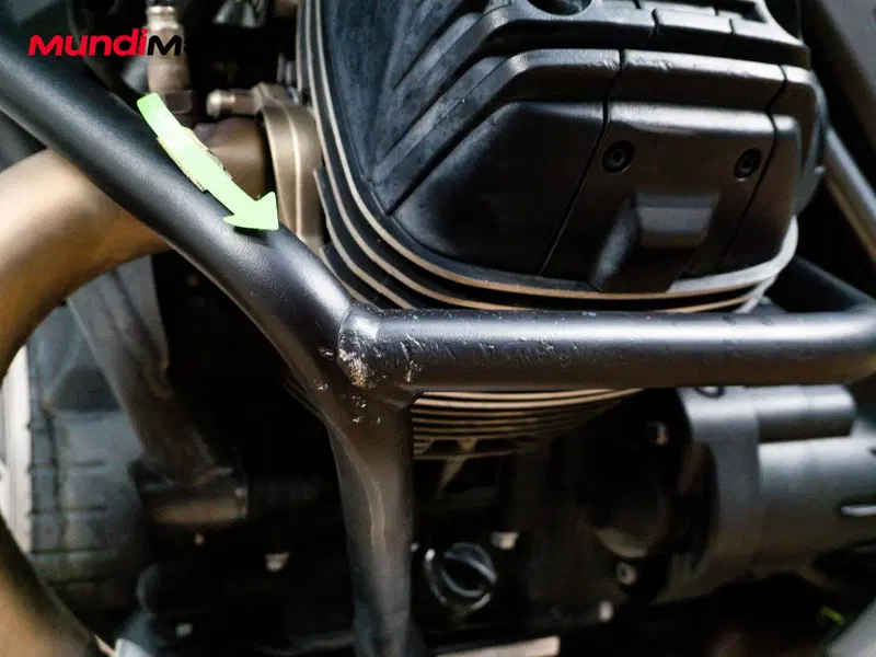 Moto Guzzi V85 TT Travel (2024 - 26) (9)