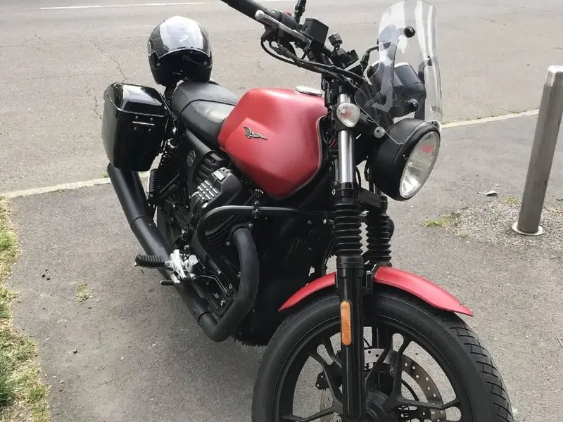 Moto Guzzi V7 III Stone (2017 - 20) (8)