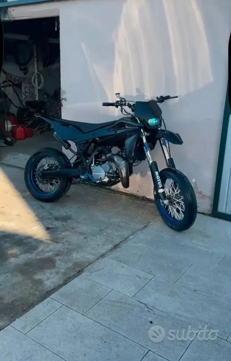 Husqvarna SM 125 (2008) (2)
