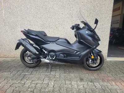 Yamaha T-Max 560 (2022 - 24) usata