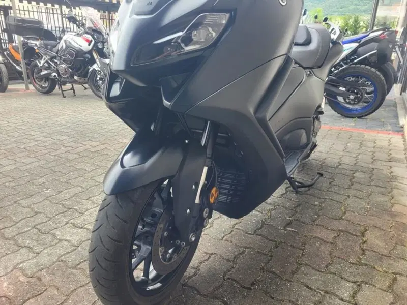 Yamaha T-Max 560 (2022 - 24) (3)