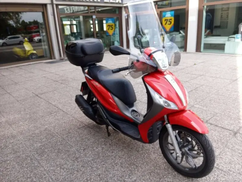 Piaggio Medley 150 S ABS (2016 - 19) (4)