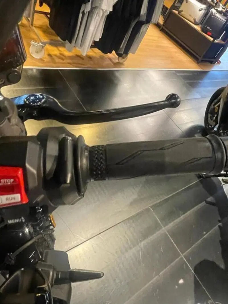 Yamaha MT-09 SP (2021 - 23) (2)