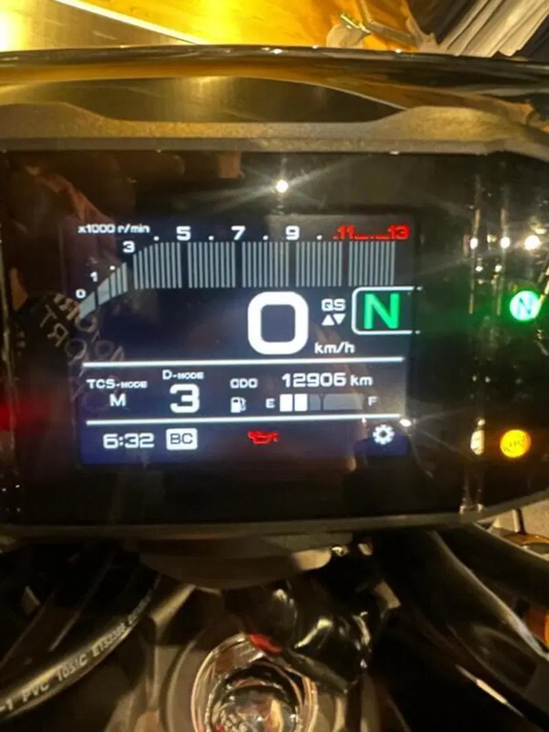 Yamaha MT-09 SP (2021 - 23) (10)