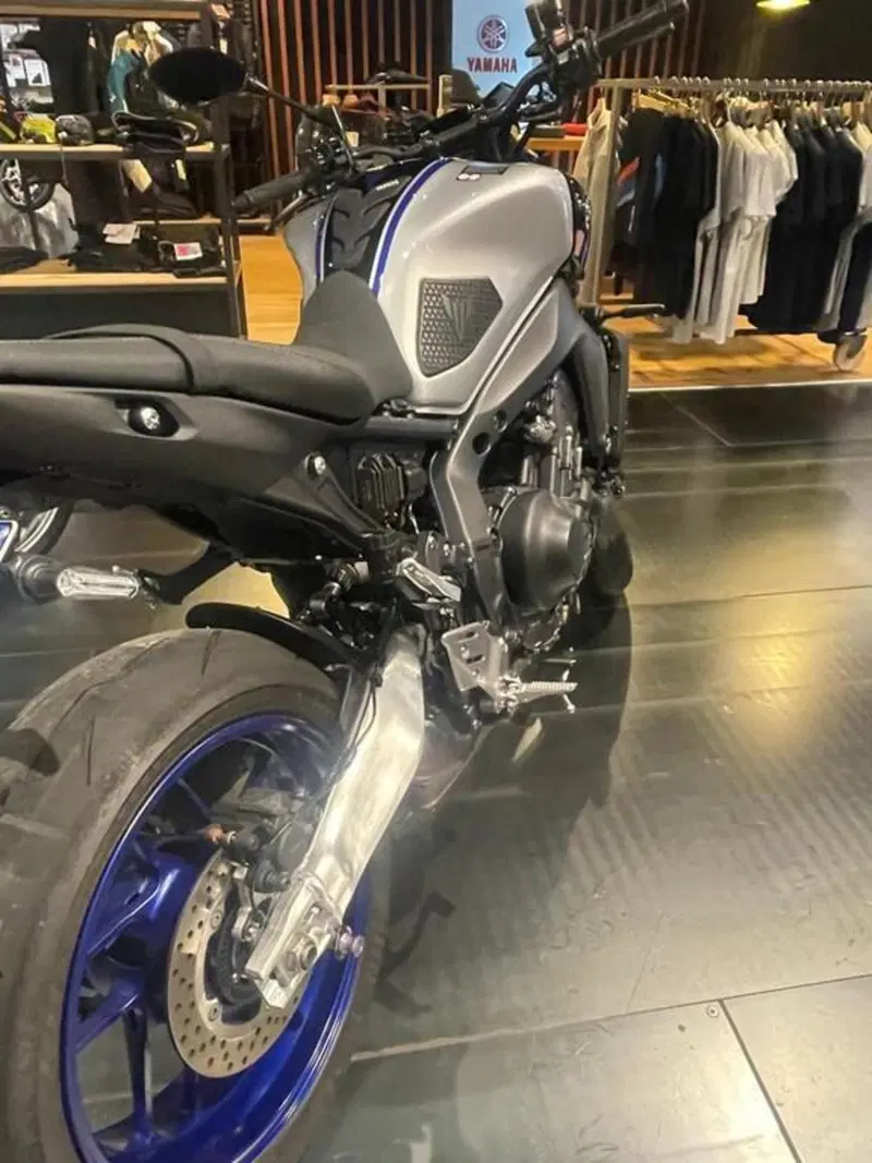 Yamaha MT-09 SP (2021 - 23) (11)
