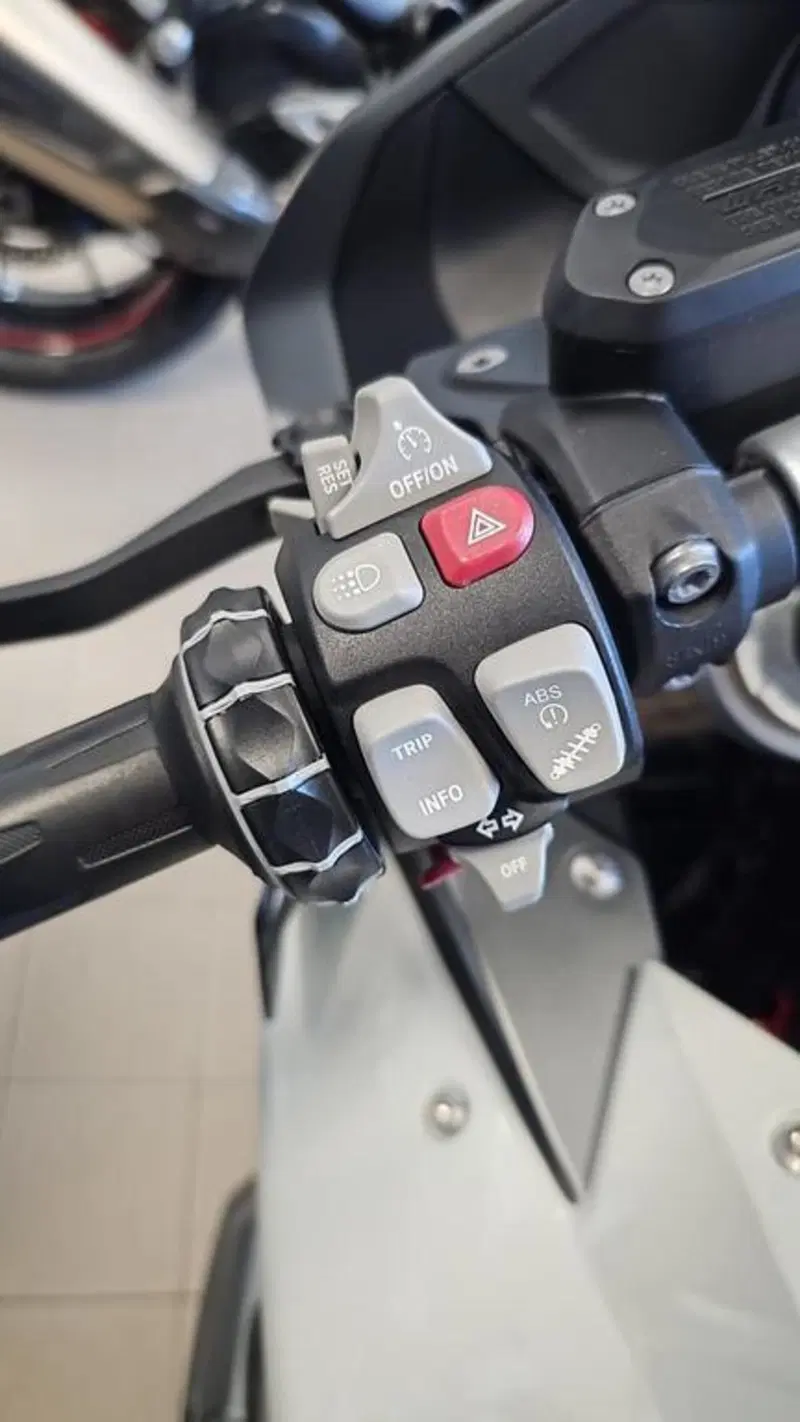 Bmw R 1200 RS (2015 - 16) (5)