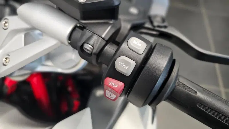 Bmw R 1200 RS (2015 - 16) (6)