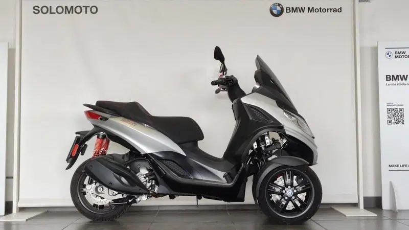 Piaggio MP3 300 ABS Hpe (2021 - 24) (2)