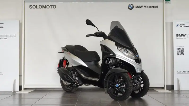 Piaggio MP3 300 ABS Hpe (2021 - 24) (3)