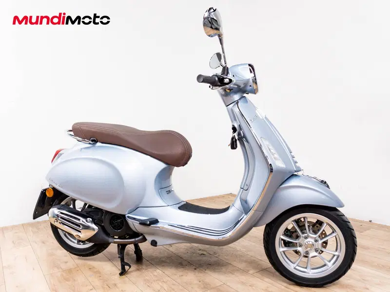 Vespa Primavera 125 3V ie ABS (2014 - 16) (2)