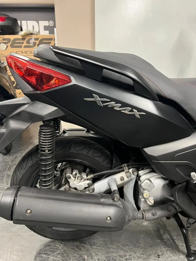 Yamaha X-Max 250 ABS (2014 - 16) (5)