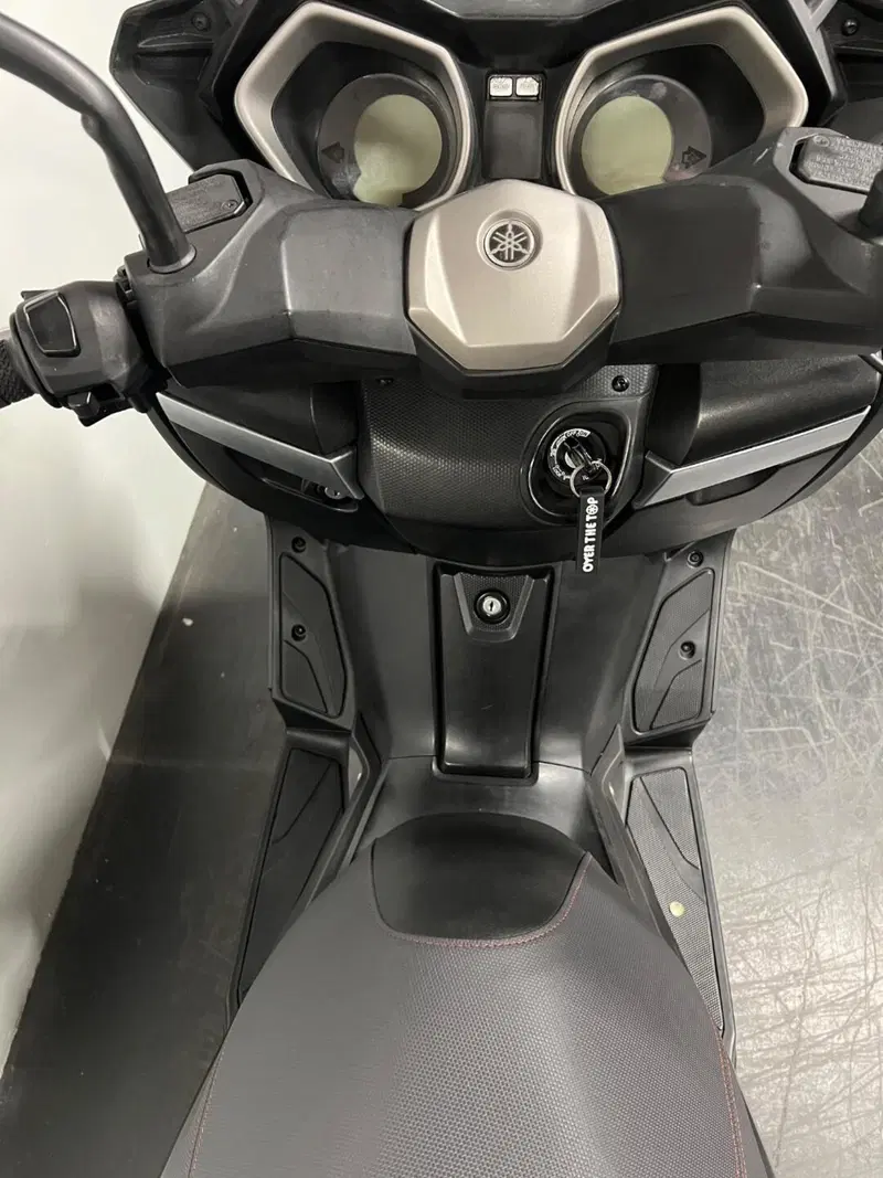 Yamaha X-Max 250 ABS (2014 - 16) (8)