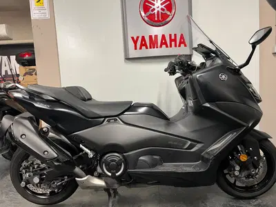 Yamaha T-Max 560 (2025 - 26) usata