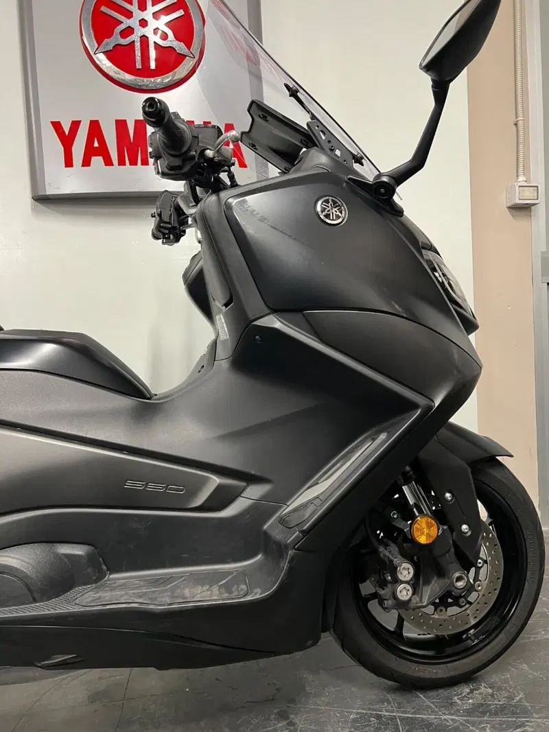 Yamaha T-Max 560 (2025 - 26) (5)
