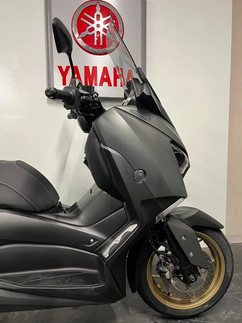 Yamaha X-Max 300 Tech Max (2020) (6)