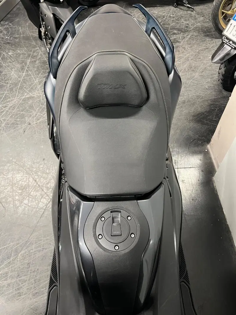 Yamaha T-Max 560 Tech Max (2022 - 24) (7)