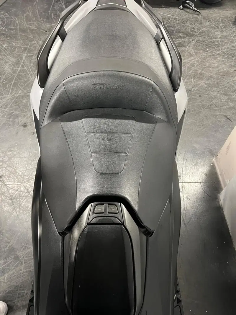 Yamaha T-Max 560 (2020 - 21) (9)