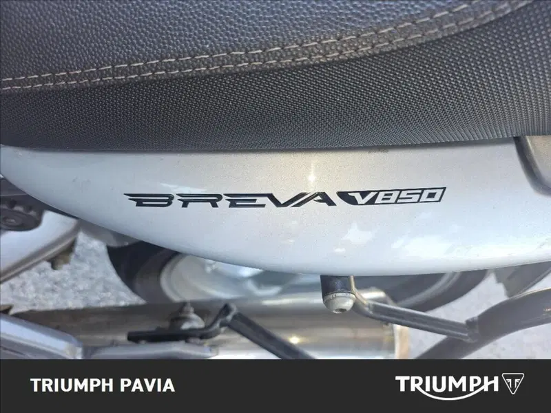 Moto Guzzi Breva 850 (2006 - 11) (21)