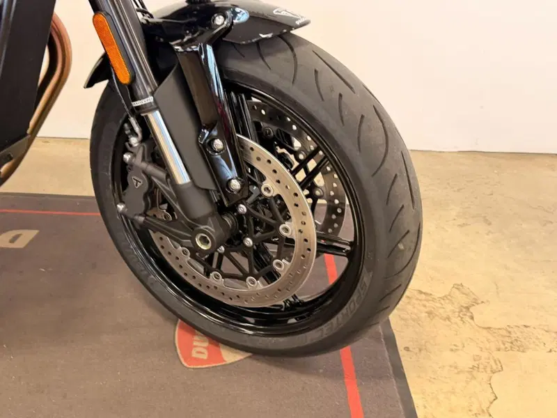 Triumph Speed Twin 1200 (2025 - 26) (4)