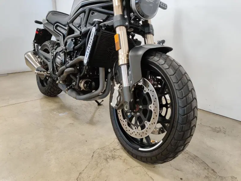 Benelli Leoncino 800 (2022 - 26) (4)