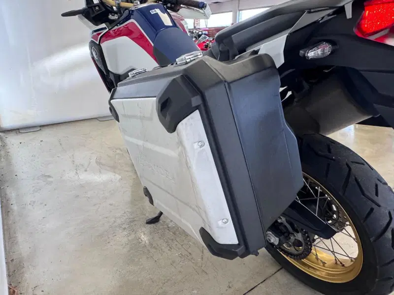 Honda Africa Twin CRF 1000L (2016 - 17) (9)
