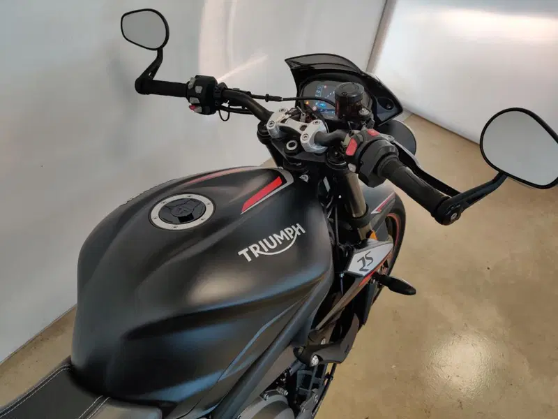 Triumph Street Triple RS (2017 - 19) (9)