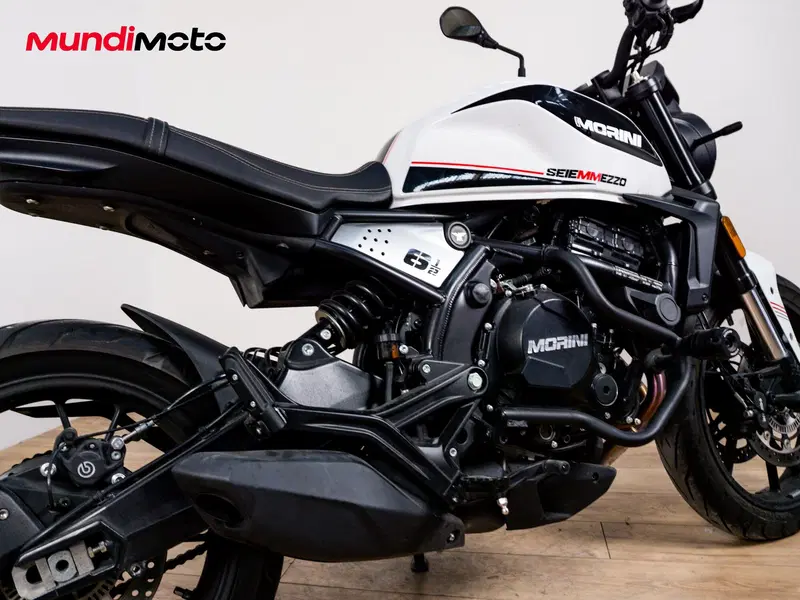 Moto Morini SEIEMMEZZO SCR (2022 - 26) (3)