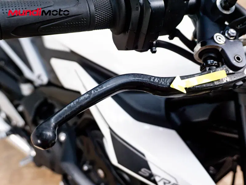 Triumph Street Triple 765 R (2023 - 26) (13)