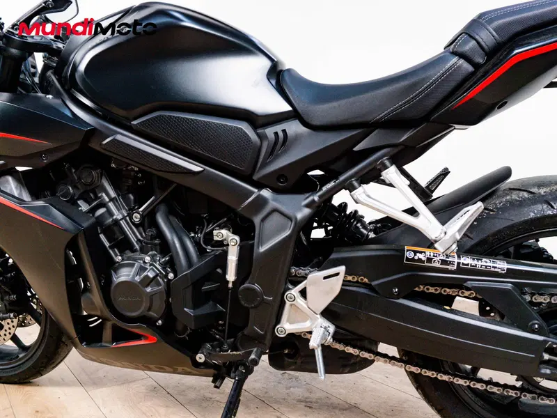Honda CBR 650 R E-Clutch (2024 - 26) (10)