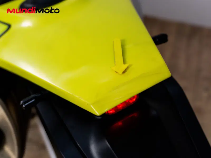 Husqvarna 701 Supermoto (2022) (14)