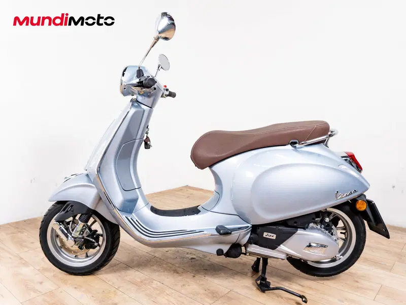 Vespa Primavera 125 3V ie ABS (2014 - 16) (6)