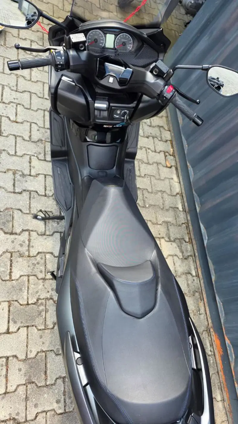 Suzuki Burgman 400 (2022 - 24) (6)