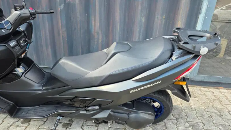 Suzuki Burgman 400 (2022 - 24) (11)