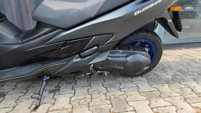 Suzuki Burgman 400 (2022 - 24) (12)