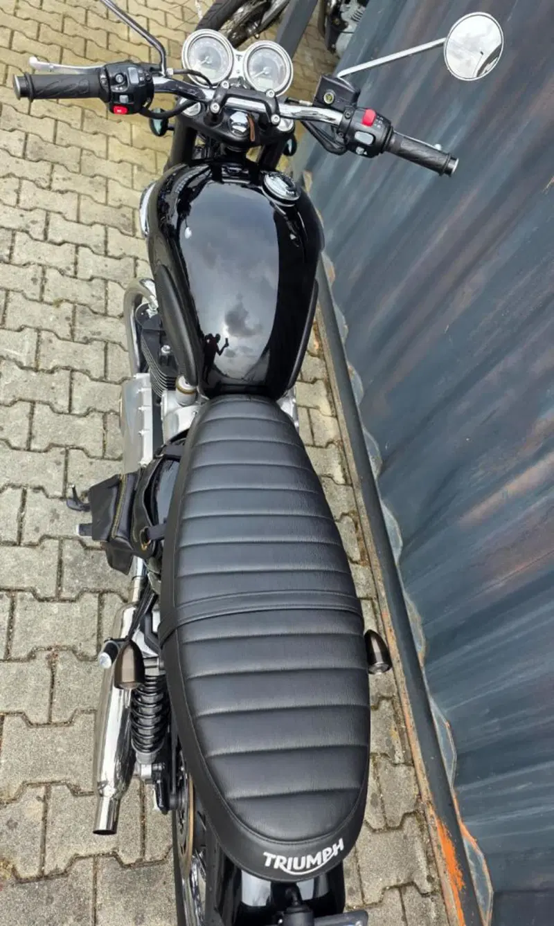 Triumph Bonneville T120 (2016 - 20) (4)