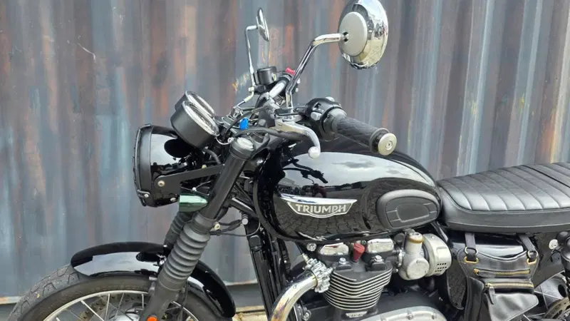 Triumph Bonneville T120 (2016 - 20) (10)