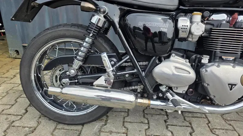 Triumph Bonneville T120 (2016 - 20) (7)