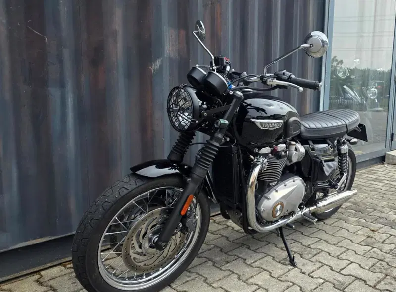 Triumph Bonneville T120 (2016 - 20) (3)