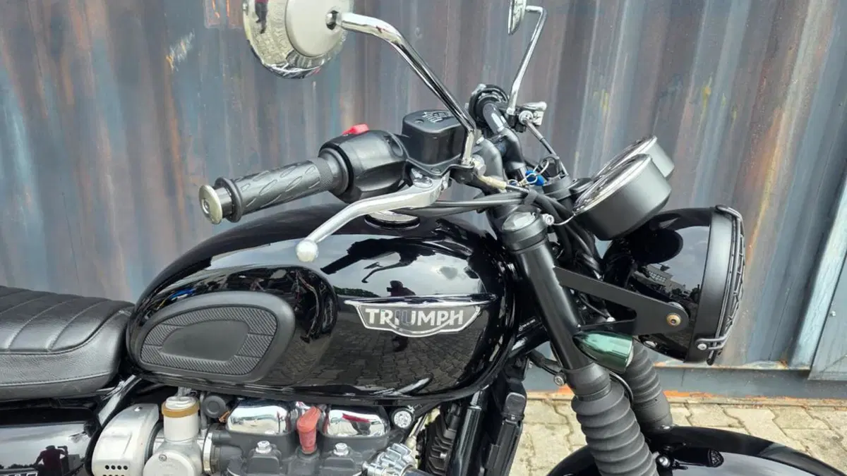 Triumph Bonneville T120 (2016 - 20) (9)