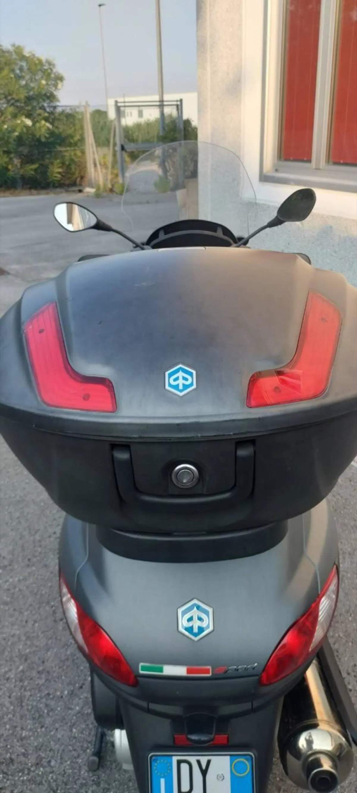 Piaggio MP3 500 i.e. Sport (2011 - 13) (11)