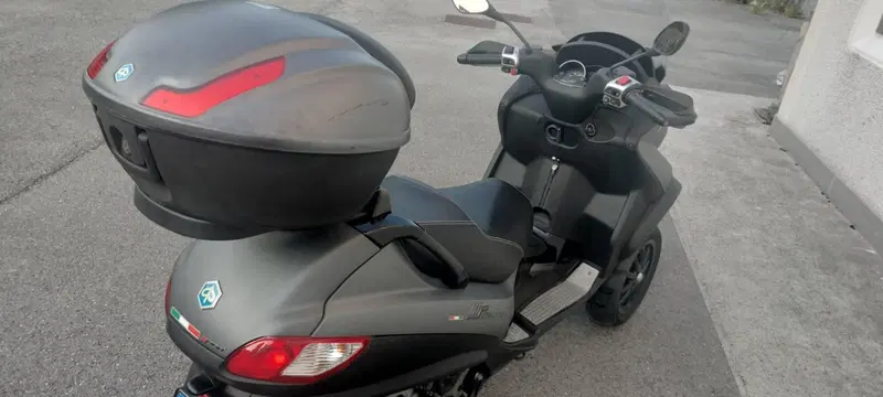 Piaggio MP3 500 i.e. Sport (2011 - 13) (3)
