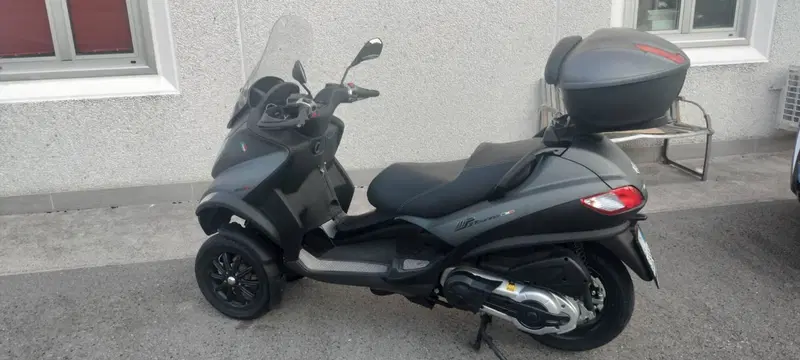Piaggio MP3 500 i.e. Sport (2011 - 13) (4)