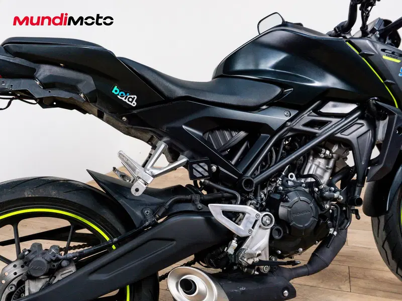 Honda CB 125 R (2024 - 26) (3)