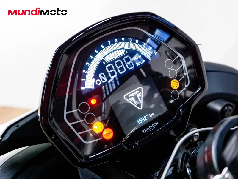Triumph Street Triple 765 R (2023 - 26) (12)
