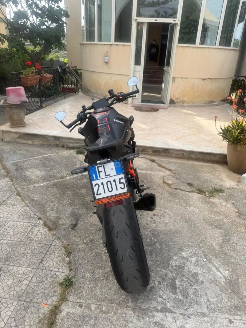 KTM 1390 Super Duke R (2024 - 26) (4)