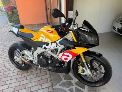 Aprilia Tuono V4 R APRC (2011 - 13) usata
