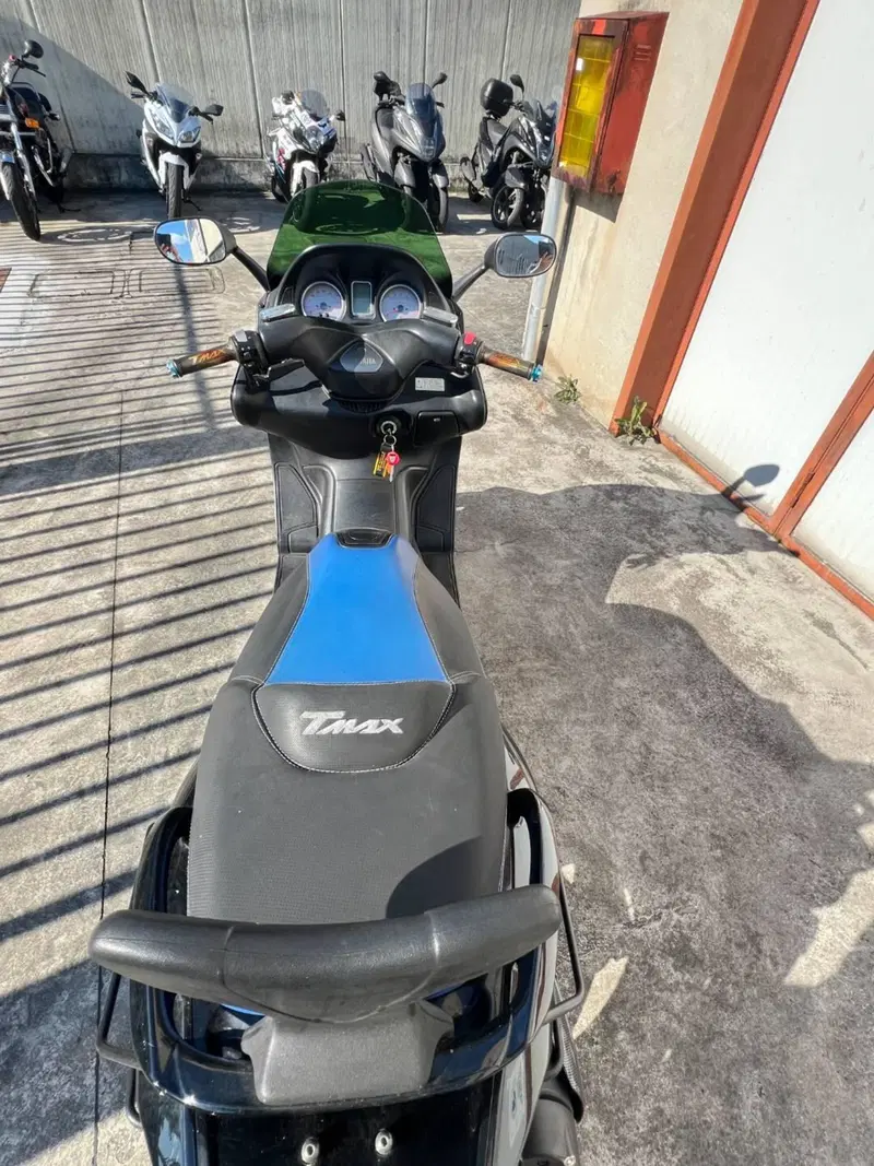 Yamaha T-Max 500 (2004 - 07) (5)